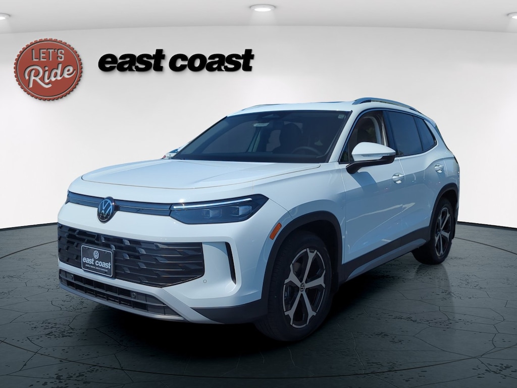 New 2026 Volkswagen Tiguan SE SUV
