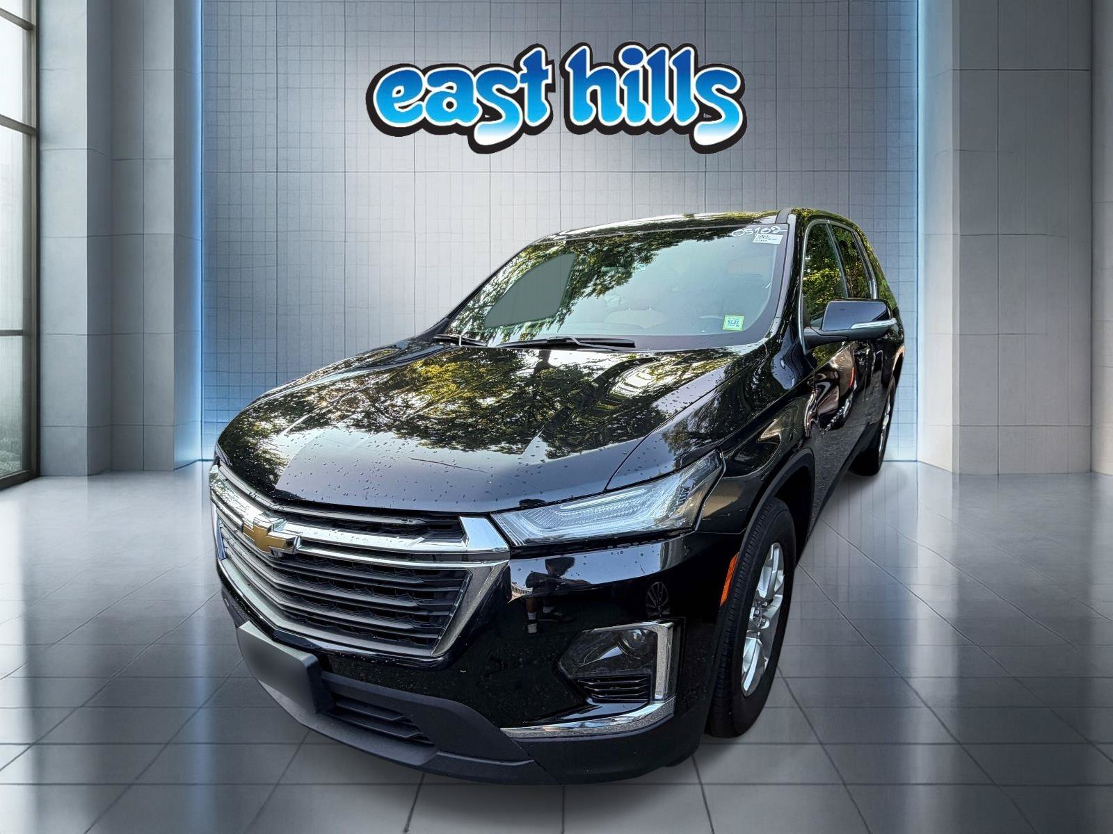2023 Chevrolet Traverse LS SUV