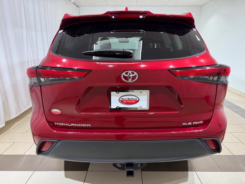 Used 2022 Toyota Highlander XLE SUV