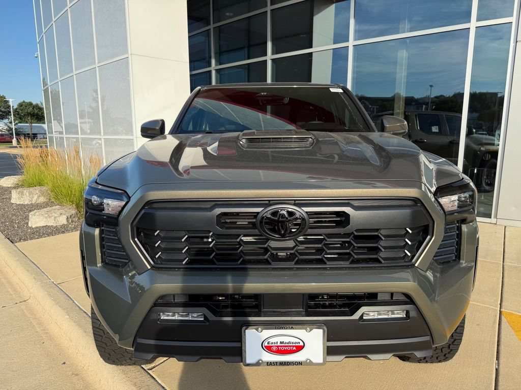 2026 Toyota Tacoma TRD Sport - Photo 6