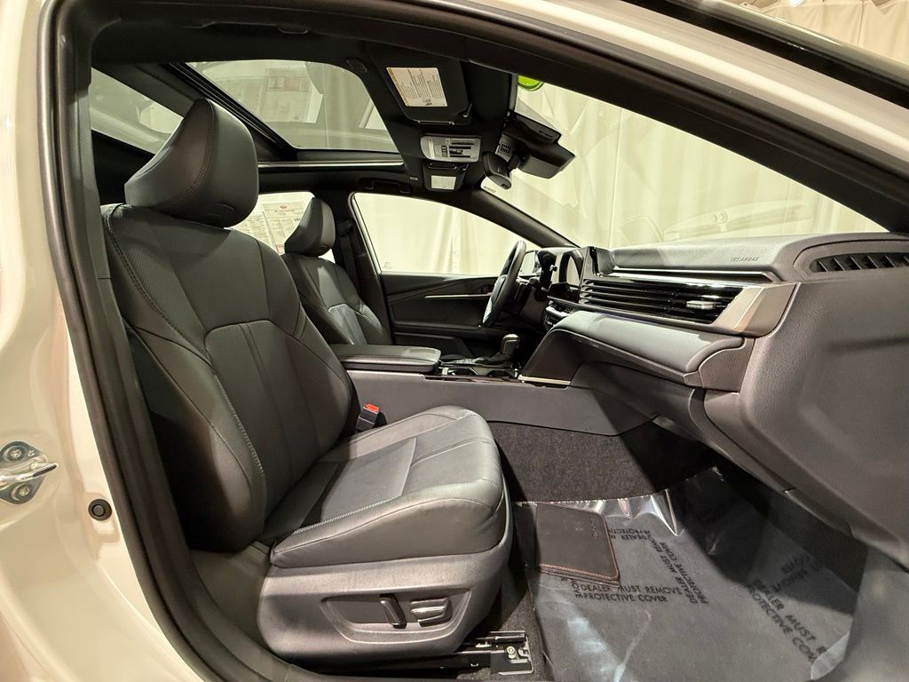 2026 Toyota Camry XSE - Photo 21