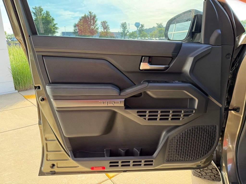 2026 Toyota Tacoma TRD Sport - Photo 16