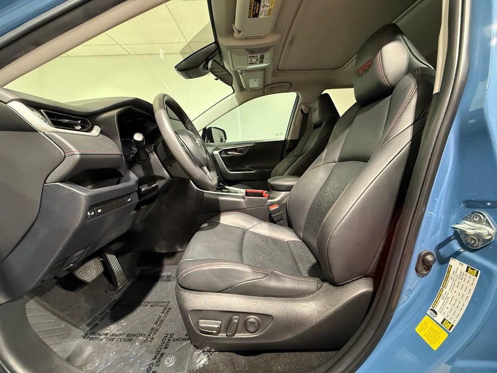 2023 Toyota RAV4 TRD Off-Road - Photo 13
