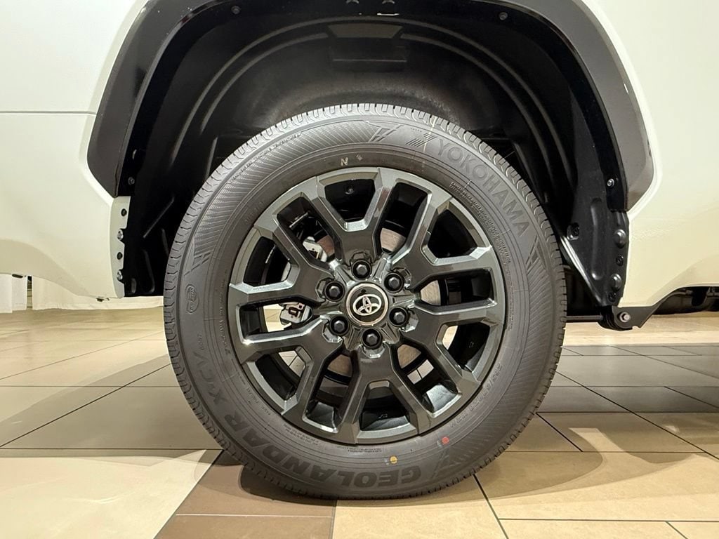 2026 Toyota Tundra Platinum - Photo 9