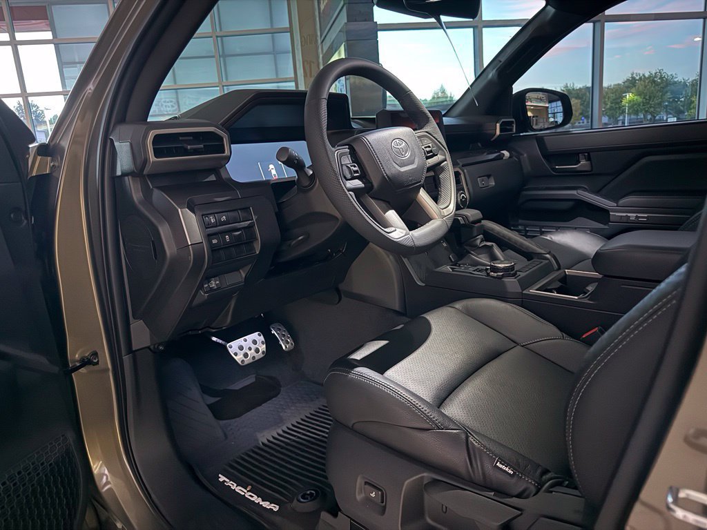 2026 Toyota Tacoma TRD Sport - Photo 12