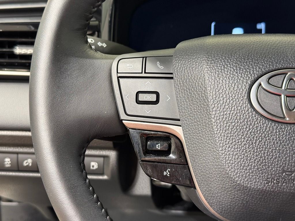 2026 Toyota Camry XSE - Photo 23