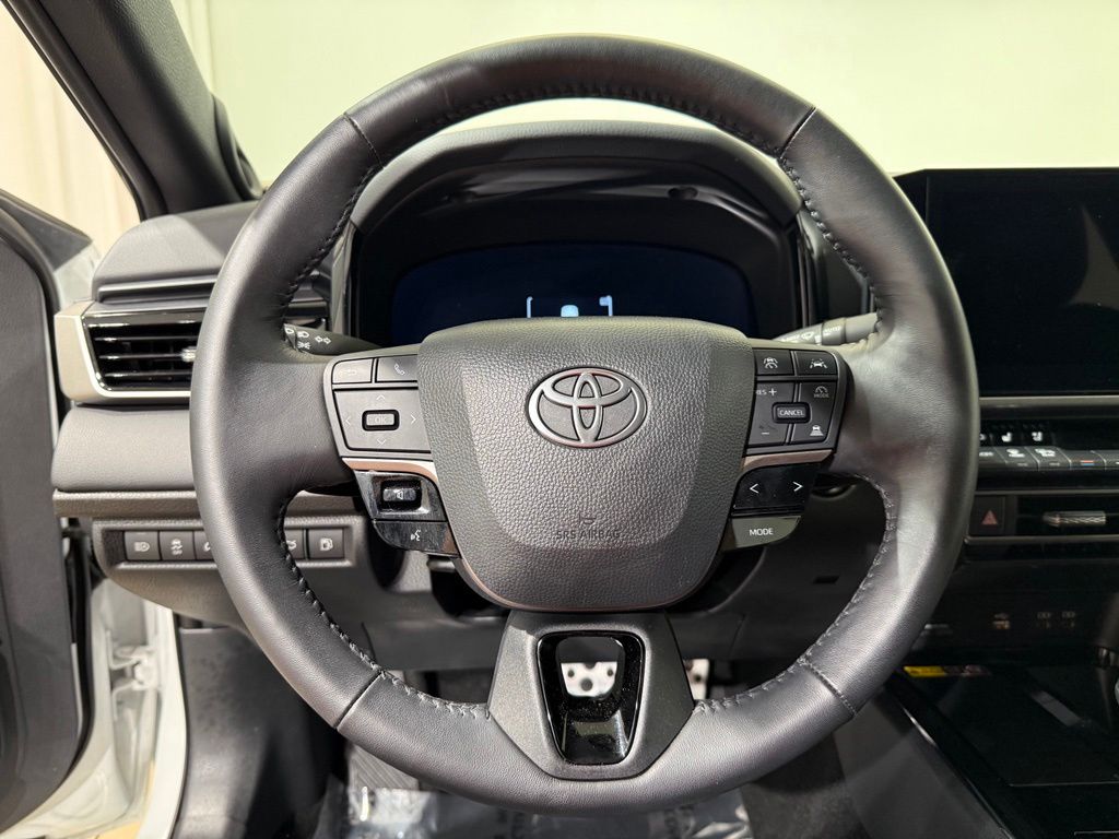 2026 Toyota Camry XSE - Photo 22
