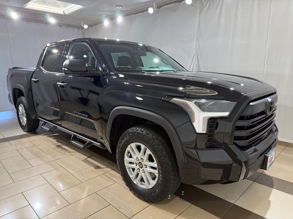 2024 Toyota Tundra SR5 - Photo 7