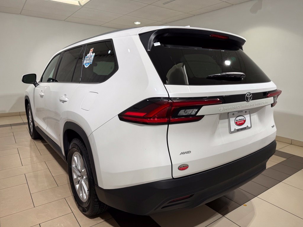 Certified 2025 Toyota Grand Highlander XLE SUV