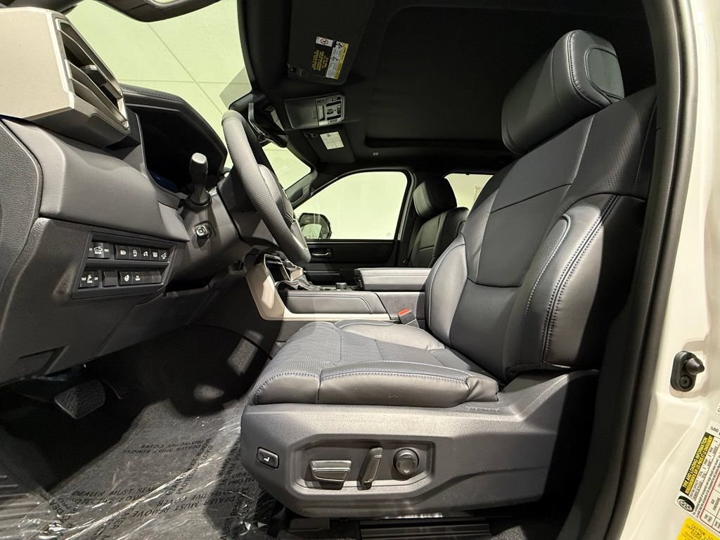 2026 Toyota Tundra Platinum - Photo 12