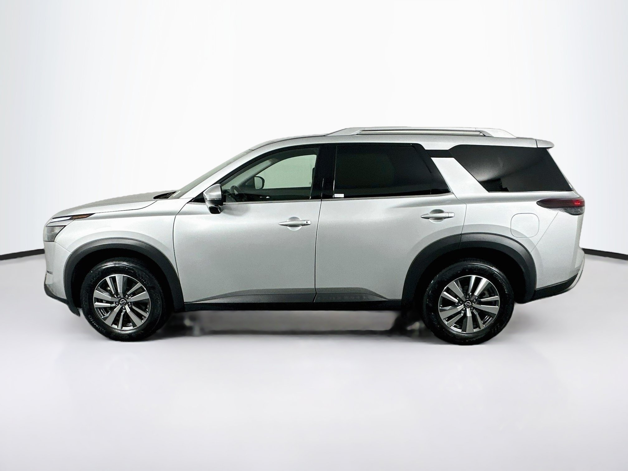 Used 2025 Nissan Pathfinder SL SL 2WD