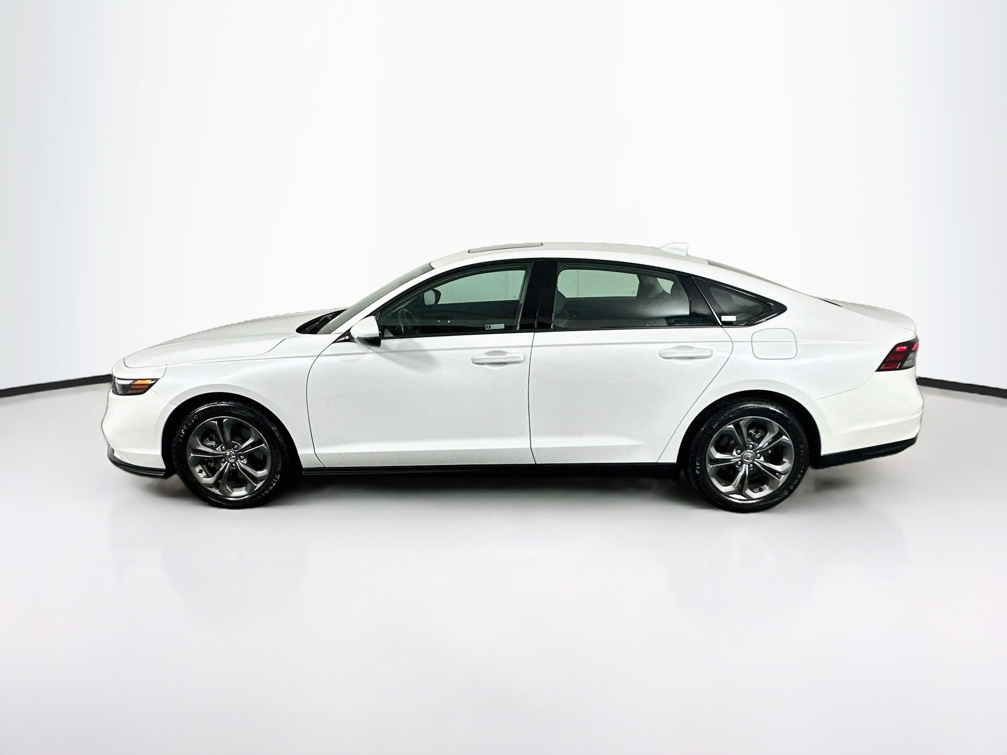 Used 2023 Honda Accord Hybrid EX-L Sedan