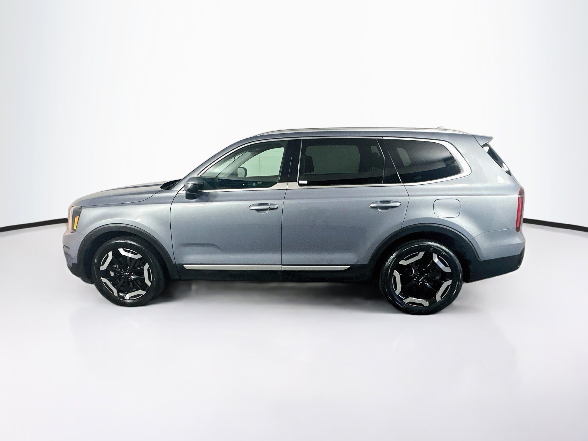 Used 2025 Kia Telluride S S FWD
