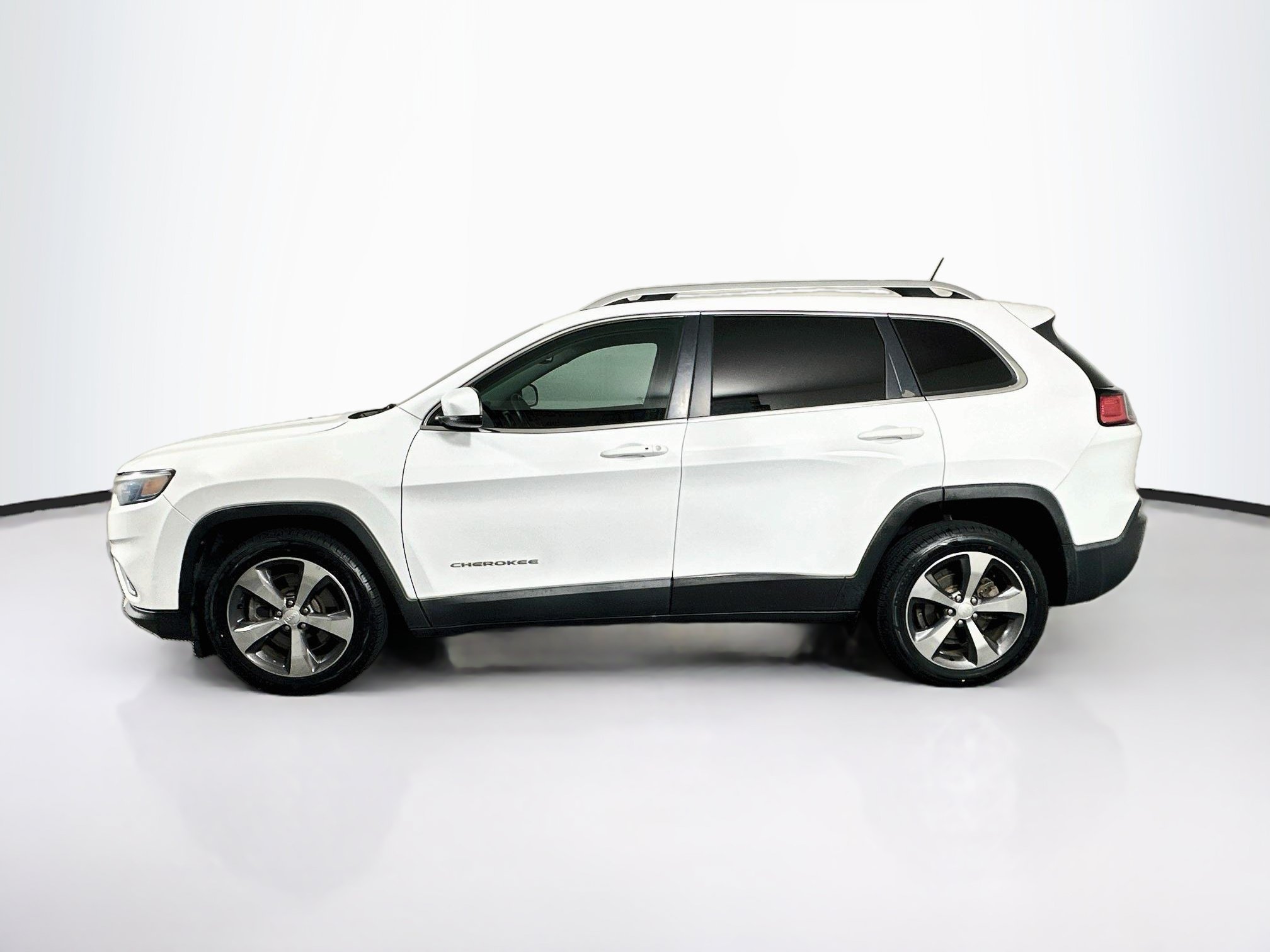 Used 2019 Jeep Cherokee Limited Limited FWD