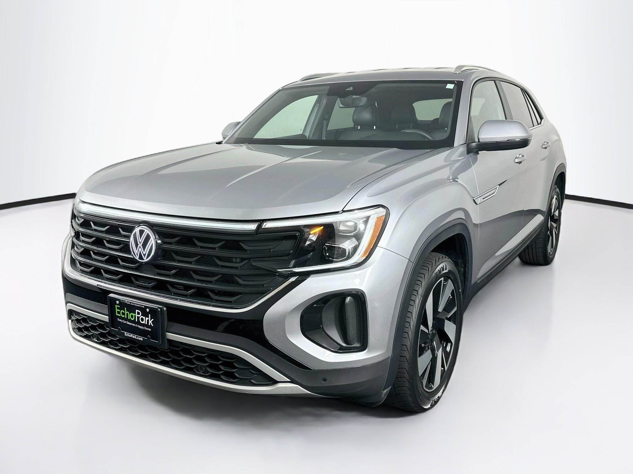 Used 2026 Volkswagen Atlas Cross Sport 2.0T SE w/Technology 2.0T SE w/Technology FWD