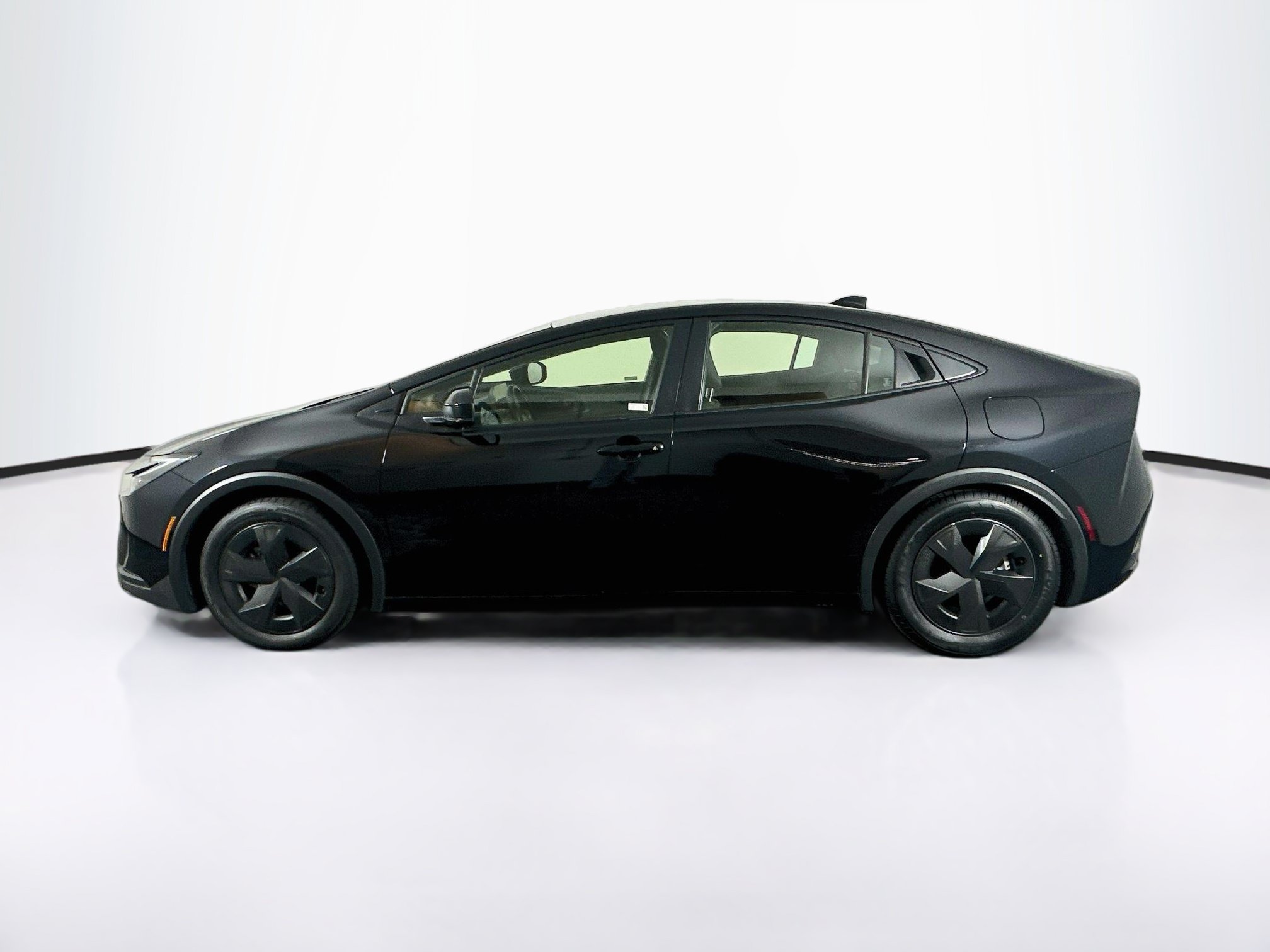 Used 2025 Toyota Prius LE LE