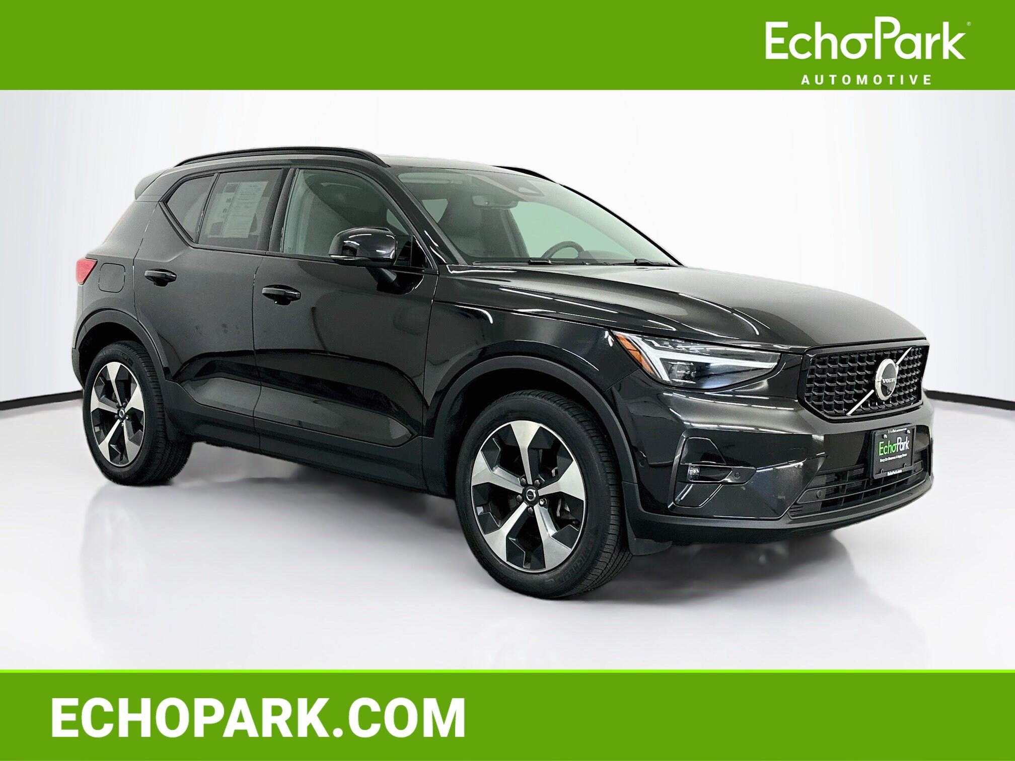 2026 Volvo XC40