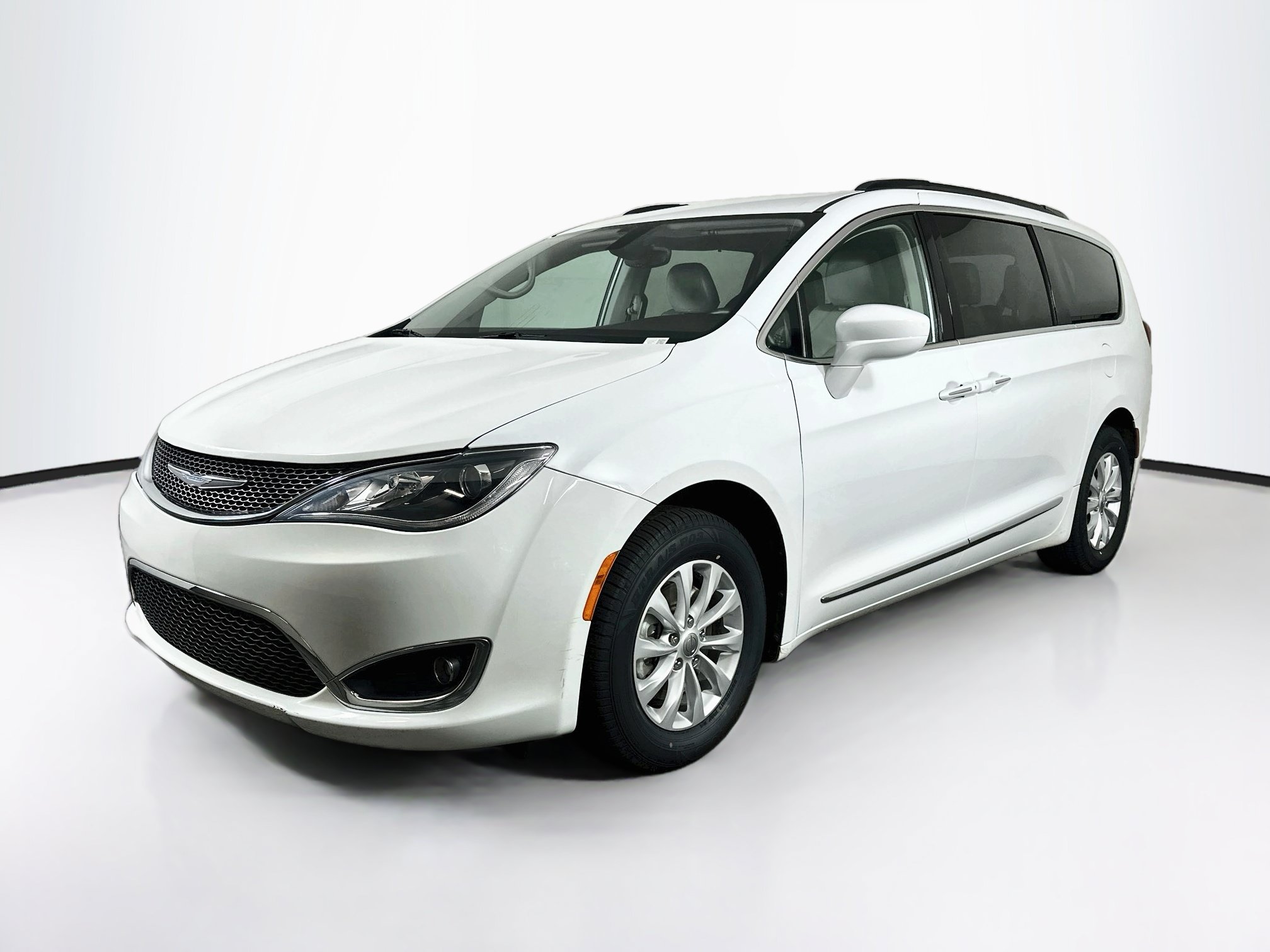 Used 2017 Chrysler Pacifica Touring-L Touring-L FWD
