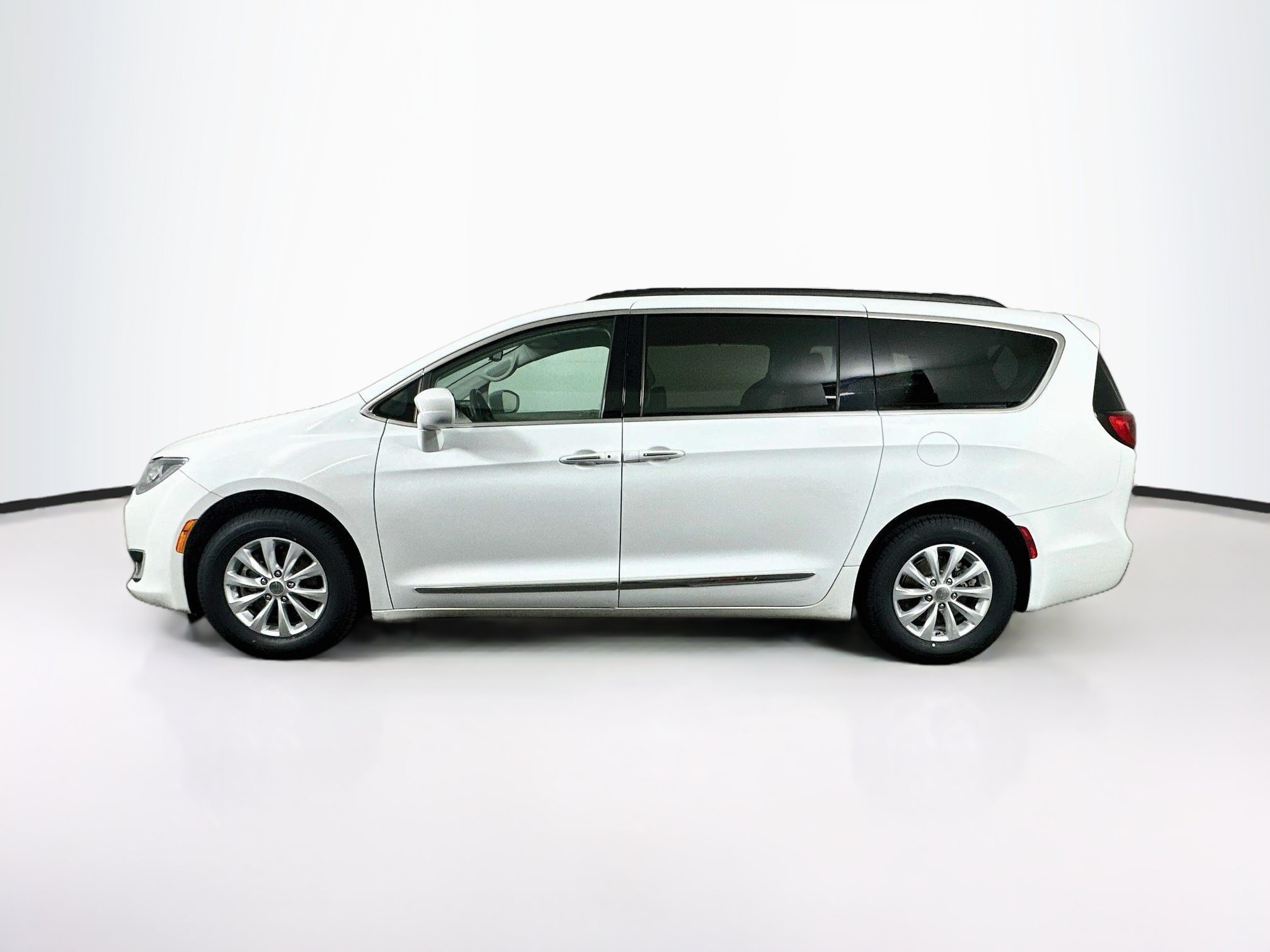 Used 2017 Chrysler Pacifica Touring-L Touring-L FWD