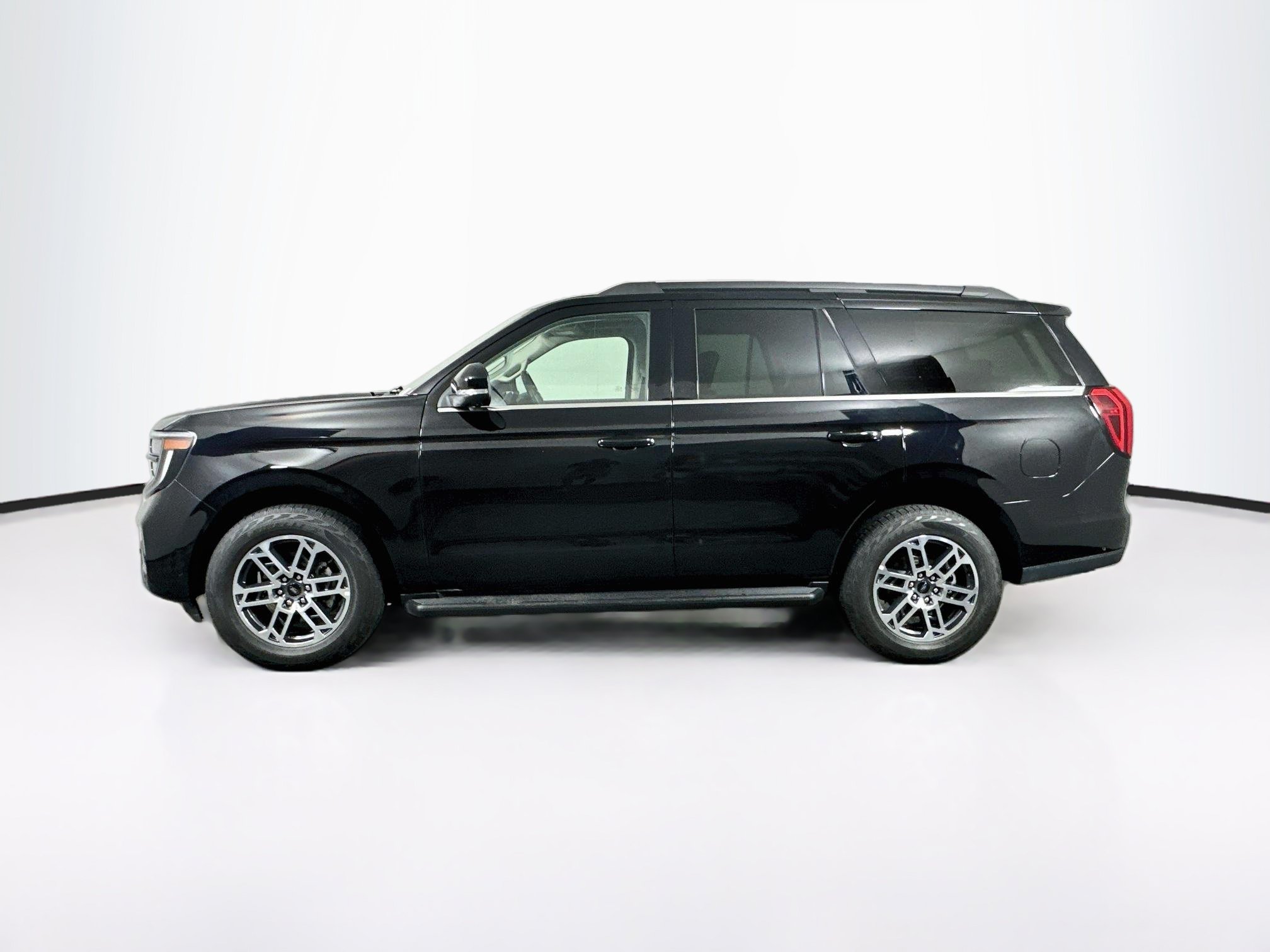 Used 2025 Ford Expedition Active Active 4x4