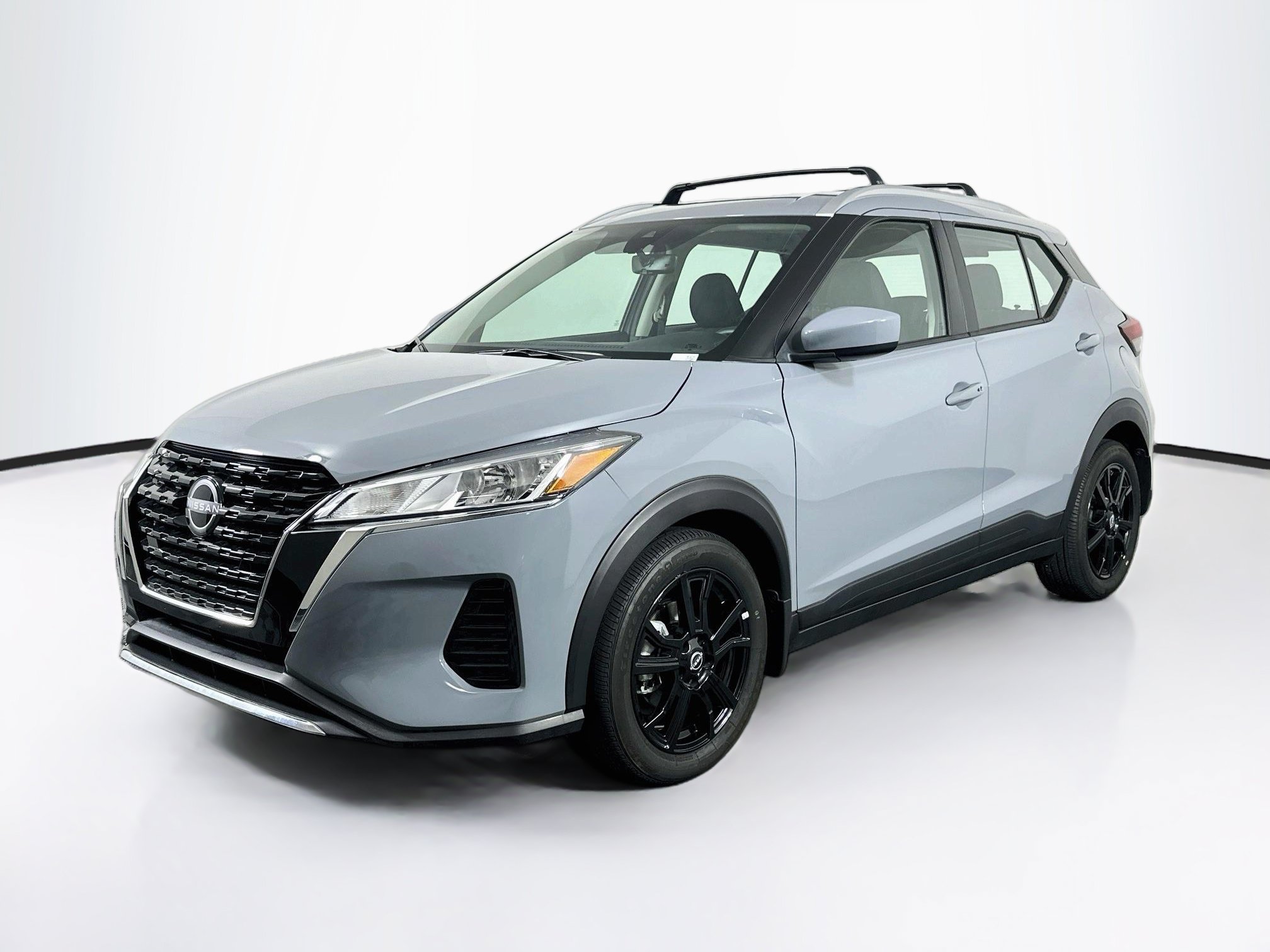 Used 2024 Nissan Kicks SV SV FWD