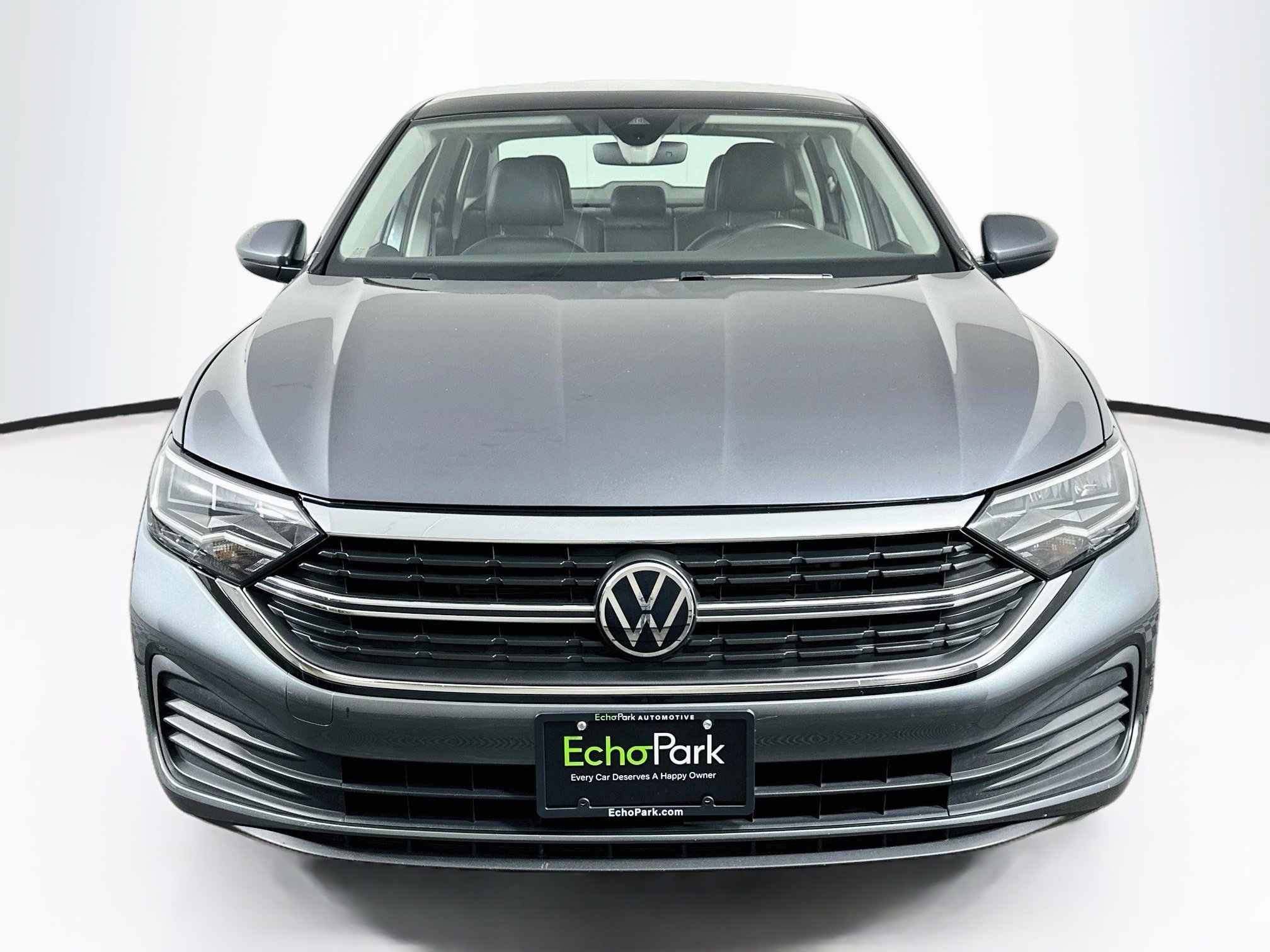 Used 2024 Volkswagen Jetta SE SE Auto