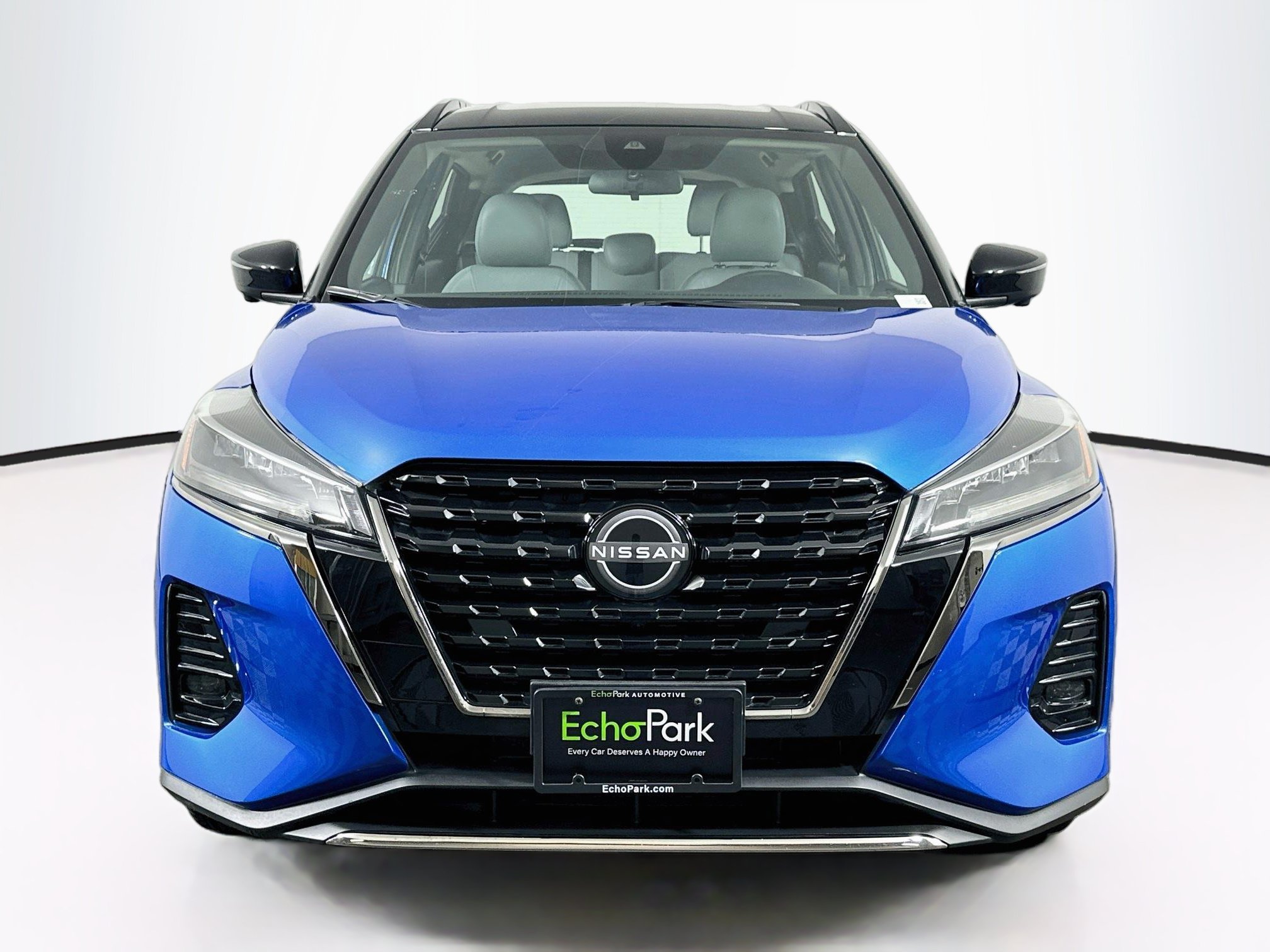 Used 2024 Nissan Kicks SR SR FWD