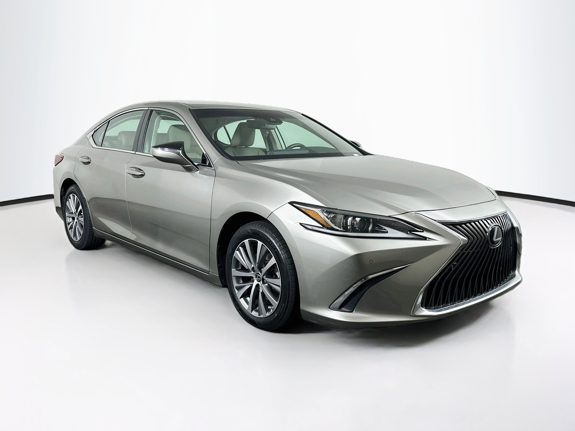 2020 Lexus ES