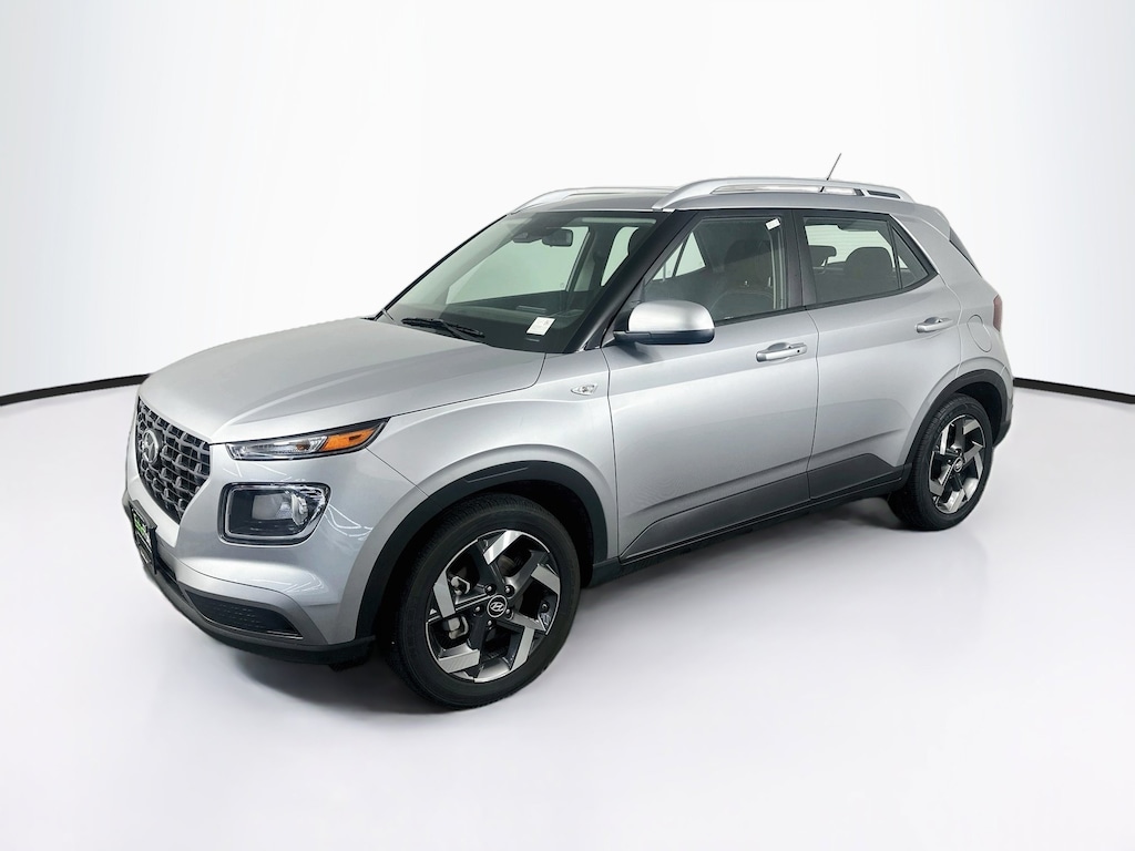 Used 2025 Hyundai Venue SEL SUV