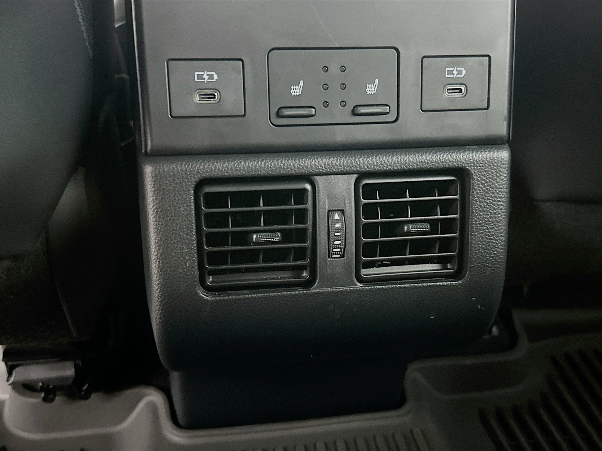 2023 Subaru SOLTERRA Limited - Photo 23