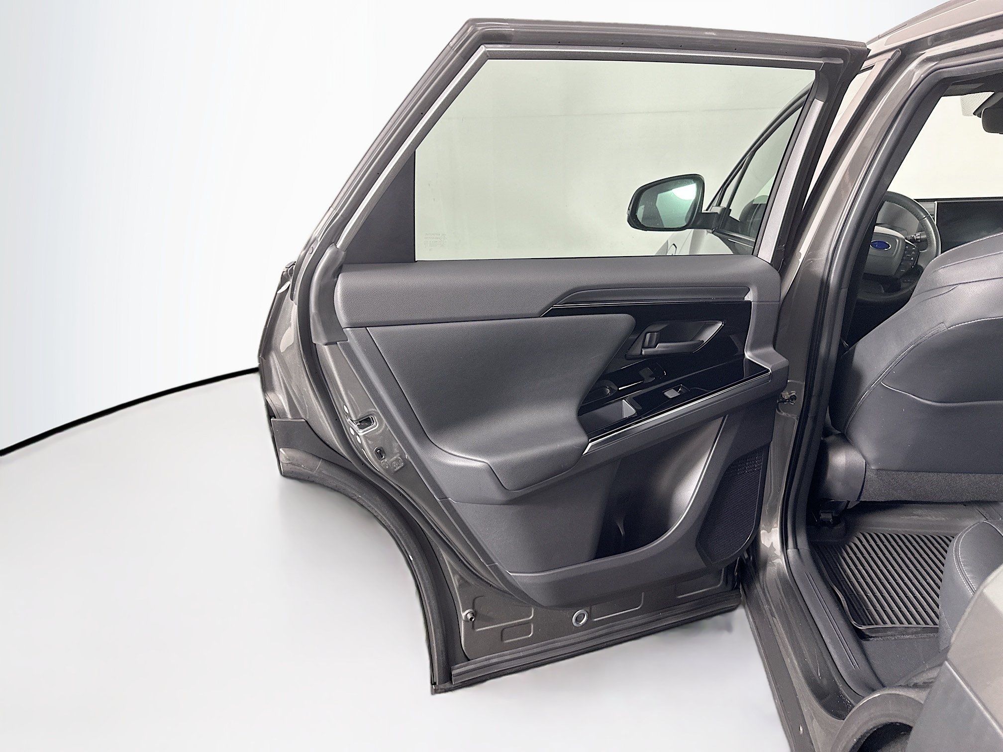 2023 Subaru SOLTERRA Limited - Photo 22