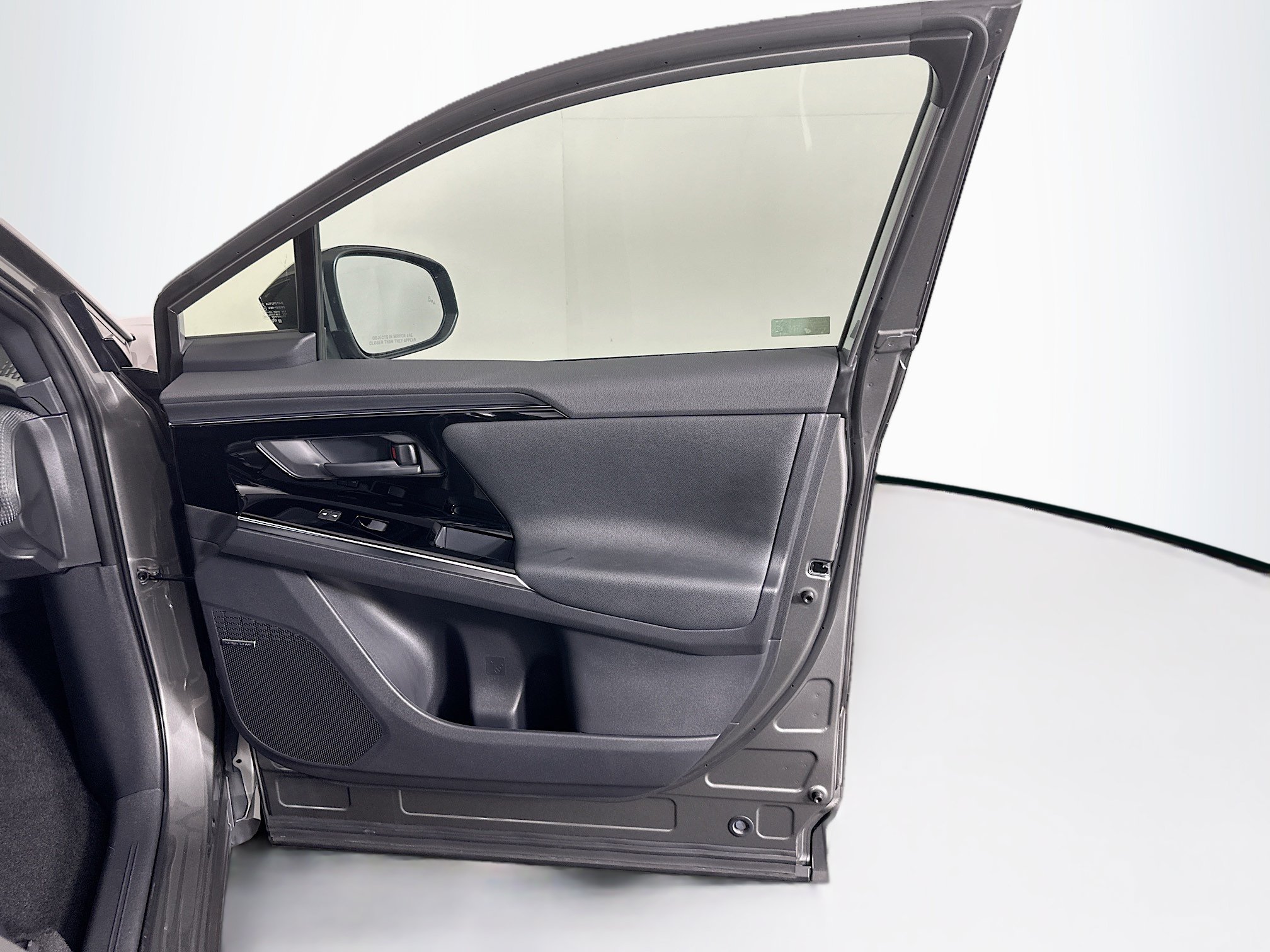 2023 Subaru SOLTERRA Limited - Photo 29