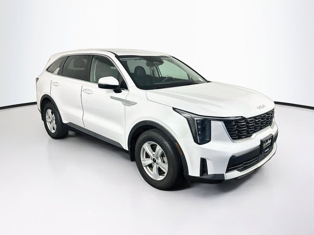 Used 2025 Kia Sorento LX SUV