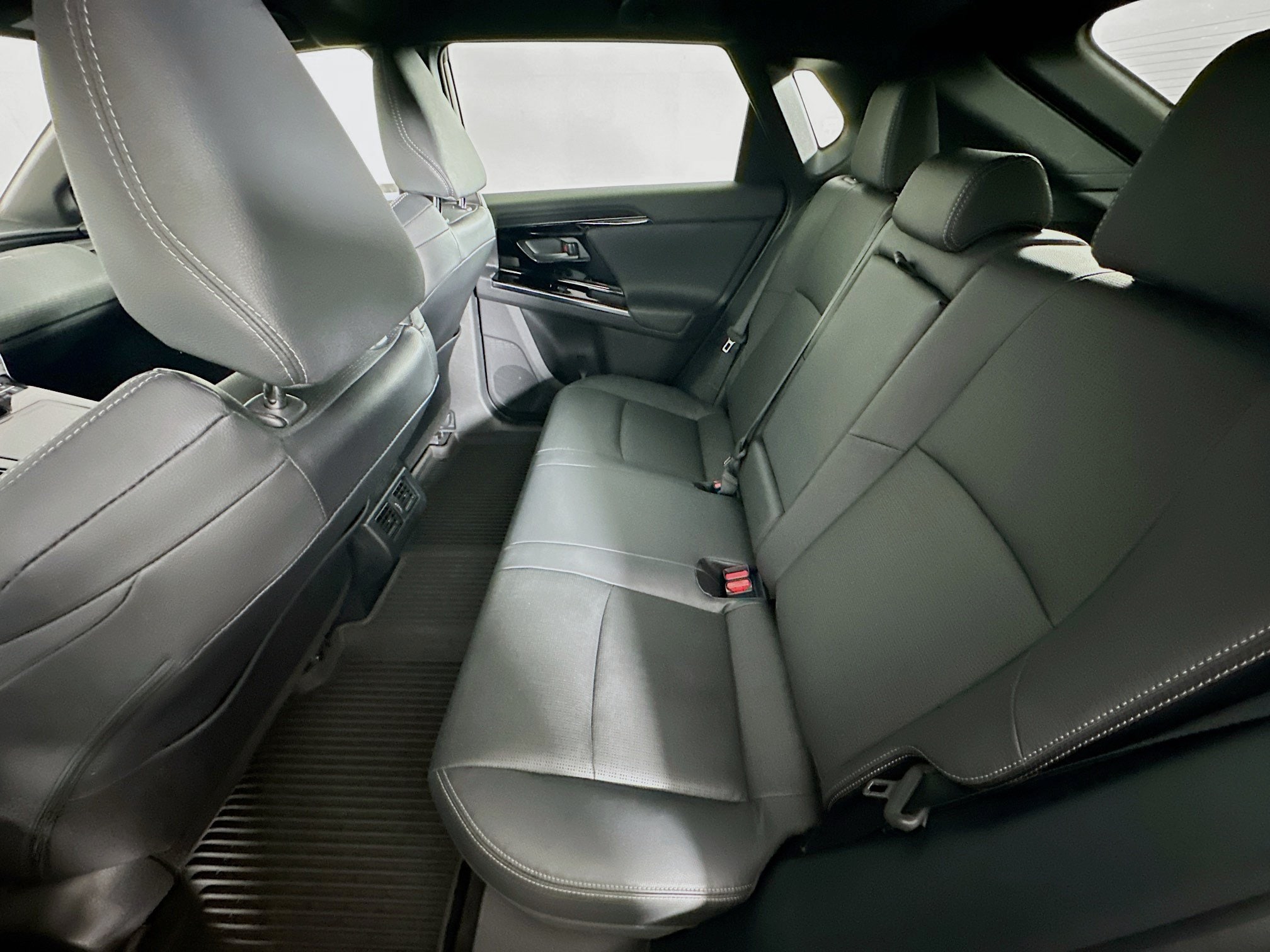 2023 Subaru SOLTERRA Limited - Photo 24
