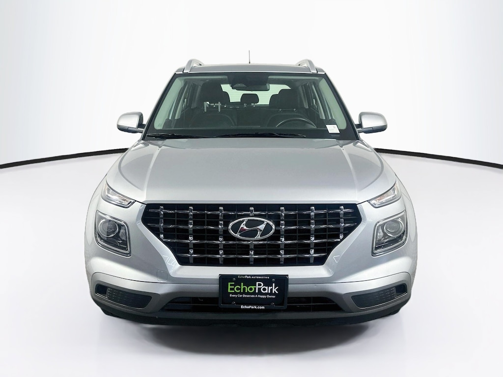 Used 2025 Hyundai Venue SEL SUV