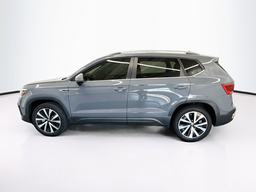 Used 2023 Volkswagen Taos 1.5T SE SUV