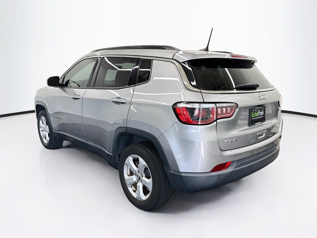 Used 2018 Jeep Compass Latitude 4x4 SUV
