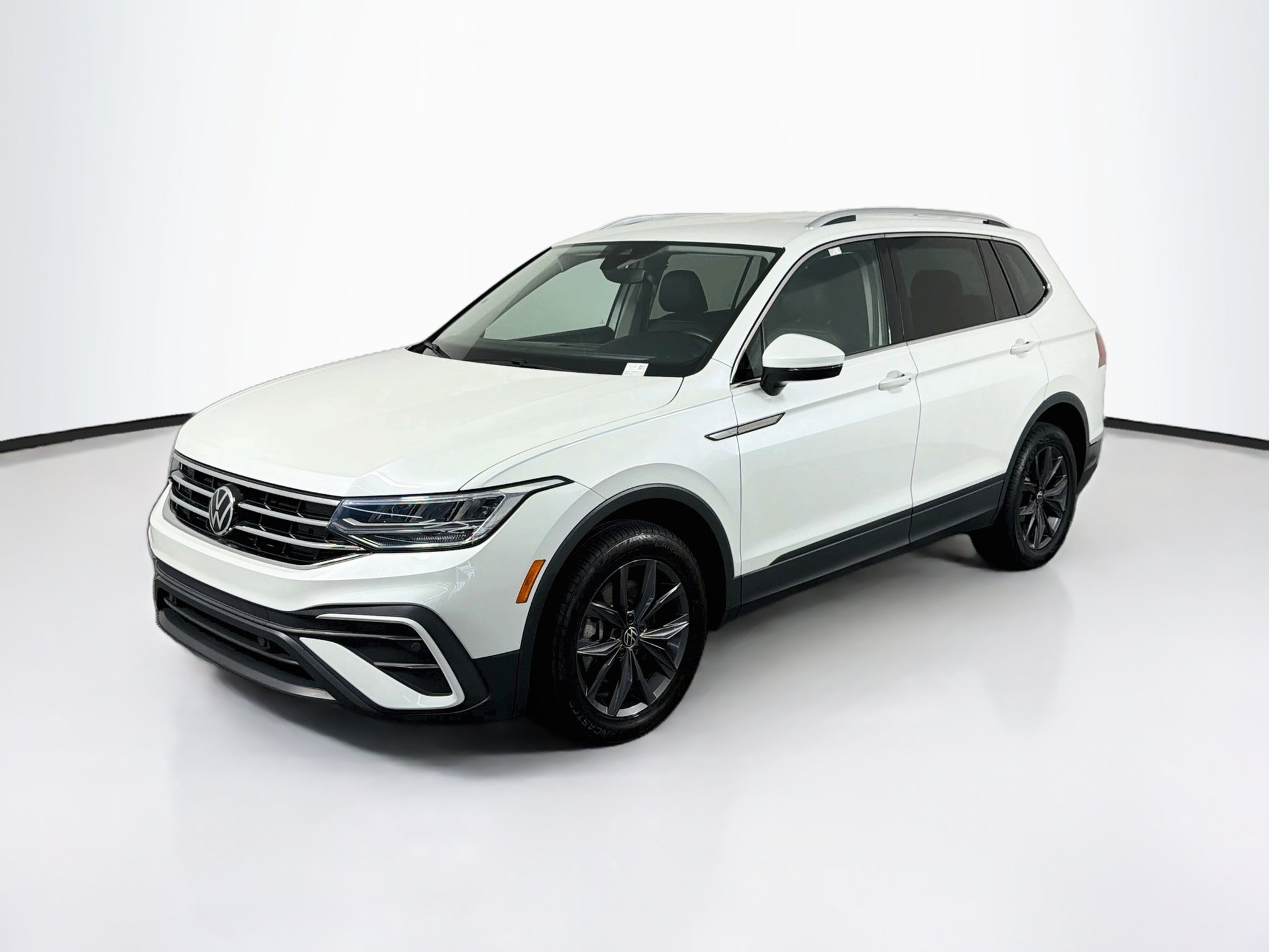 Used 2023 Volkswagen Tiguan 2.0T SE SUV