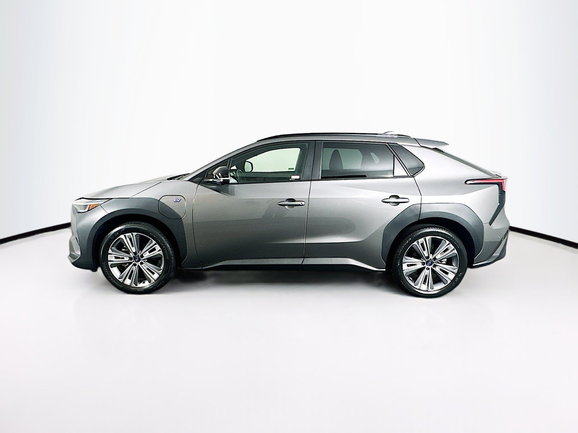 2023 Subaru SOLTERRA Limited - Photo 4