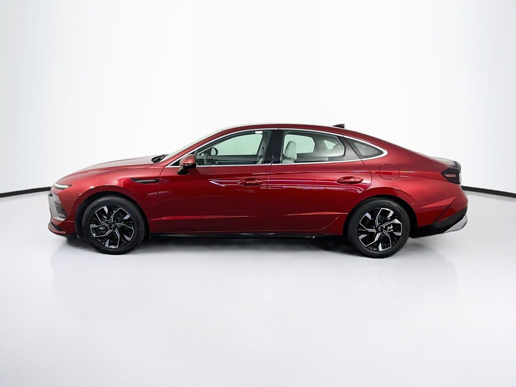 Used 2025 Hyundai Sonata SEL Sedan