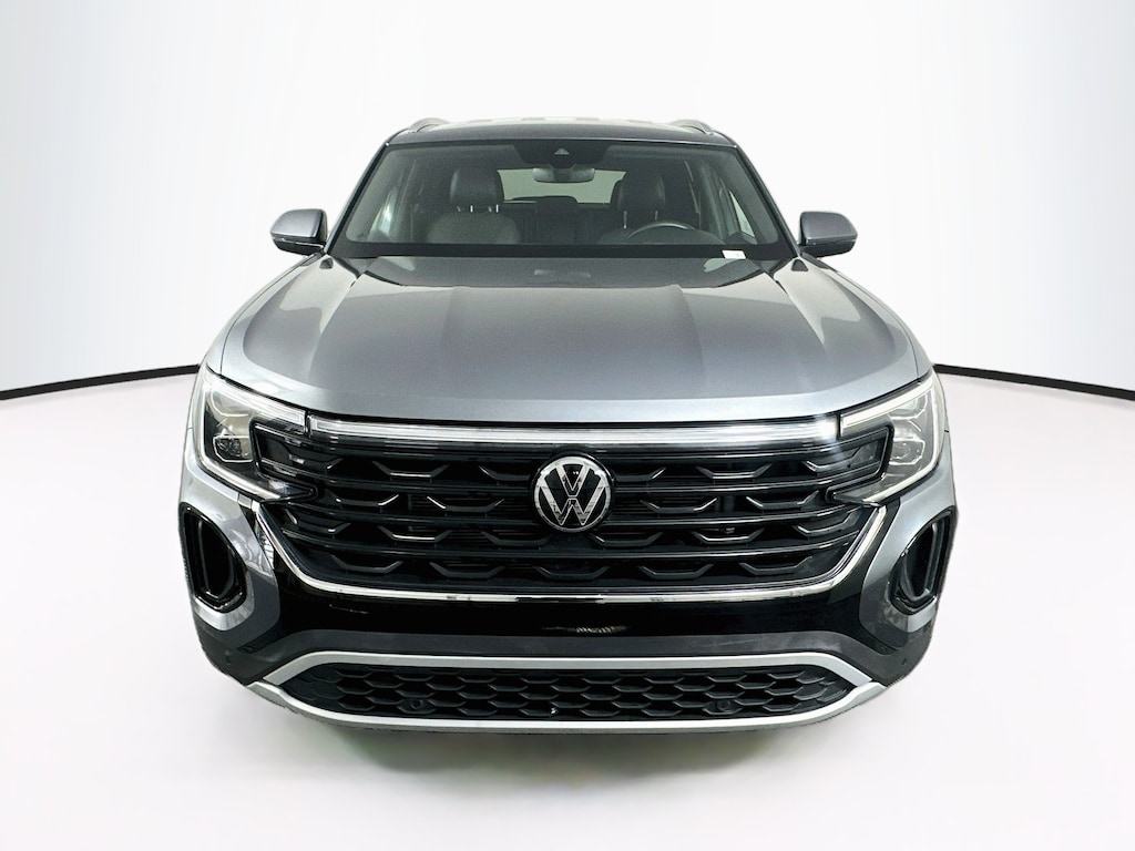 Used 2025 Volkswagen Atlas Cross Sport 2.0T SE w/Technology SUV