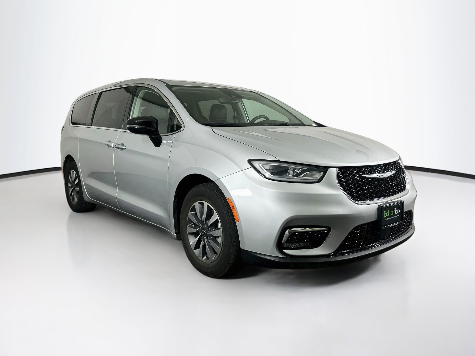 2024 Chrysler Pacifica PHEV