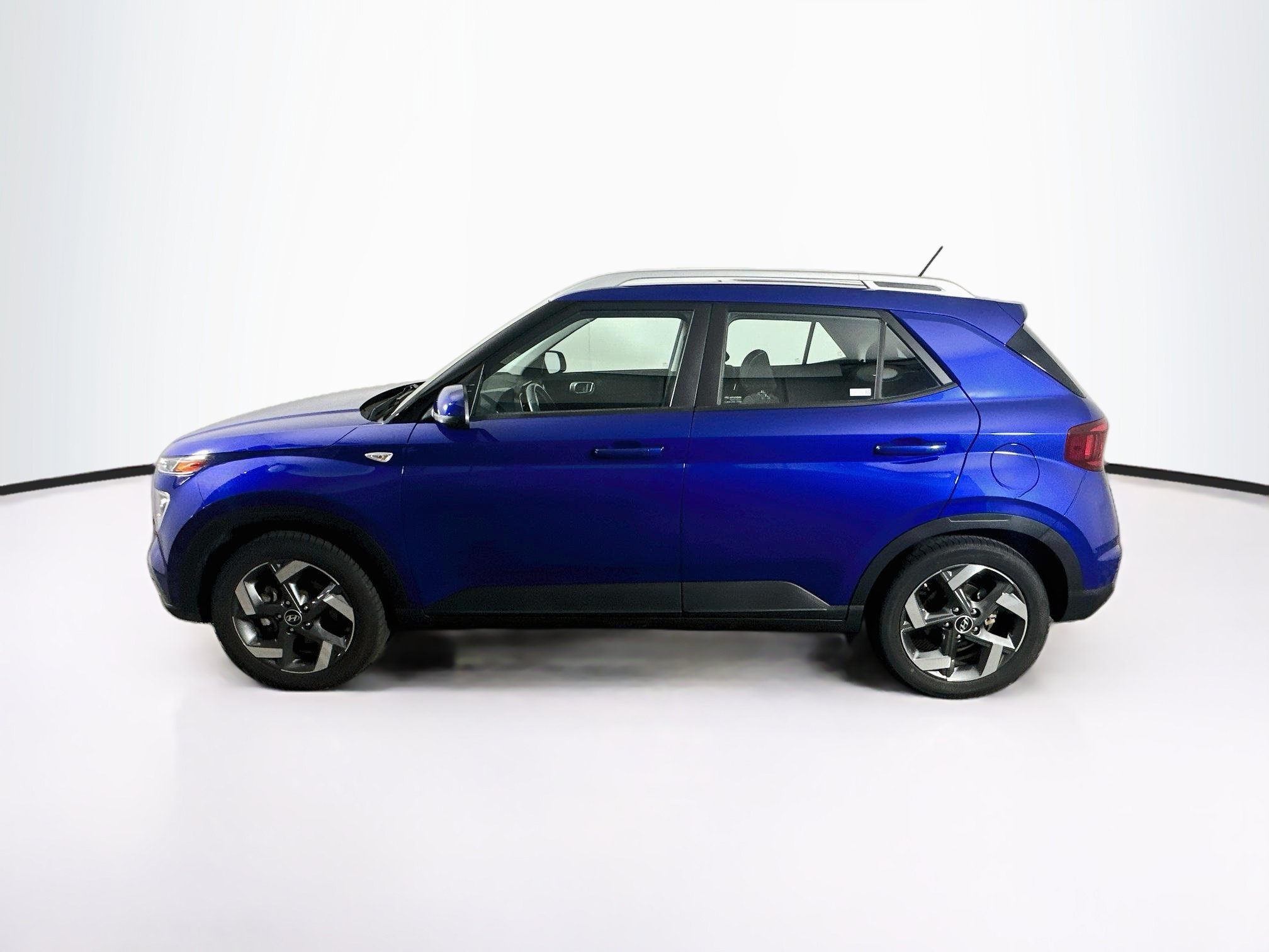 Used 2024 Hyundai Venue SEL SEL IVT