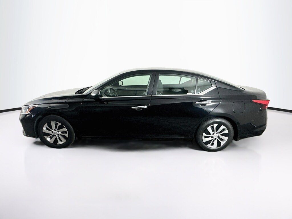 Used 2024 Nissan Altima 2.5 S Sedan