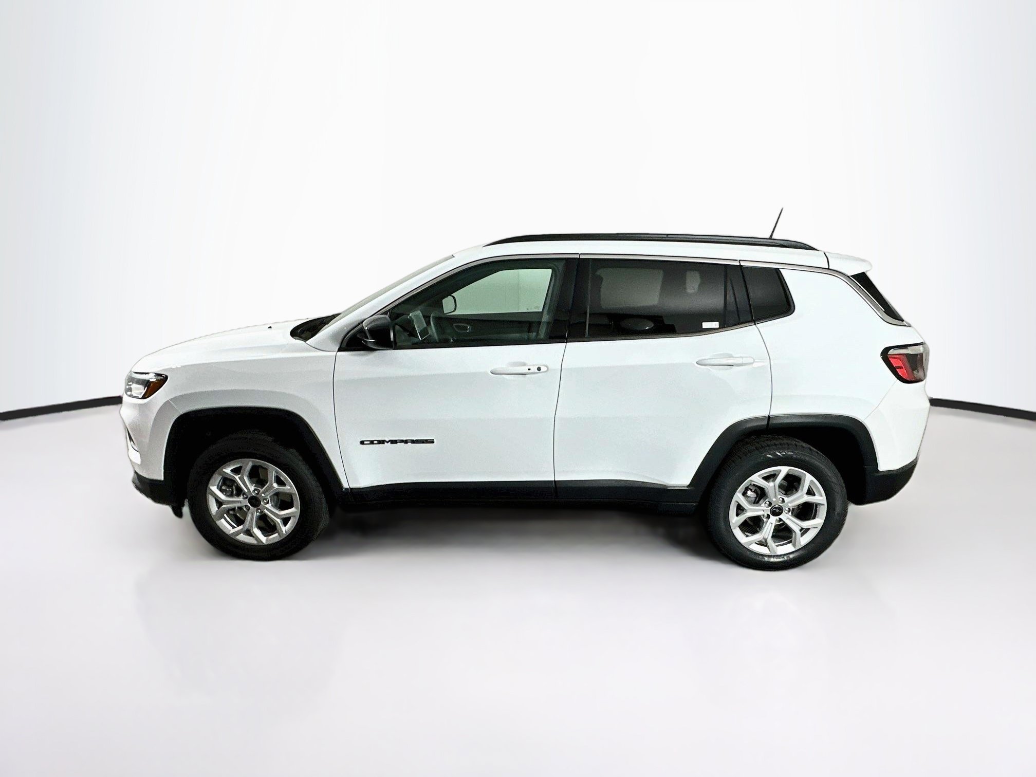 Used 2025 Jeep Compass Latitude Latitude 4x4