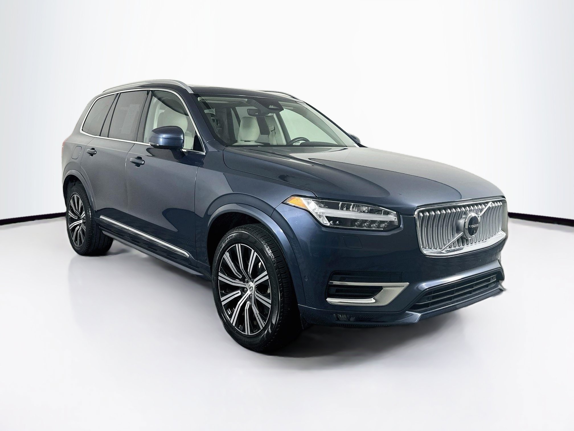 2023 Volvo XC90