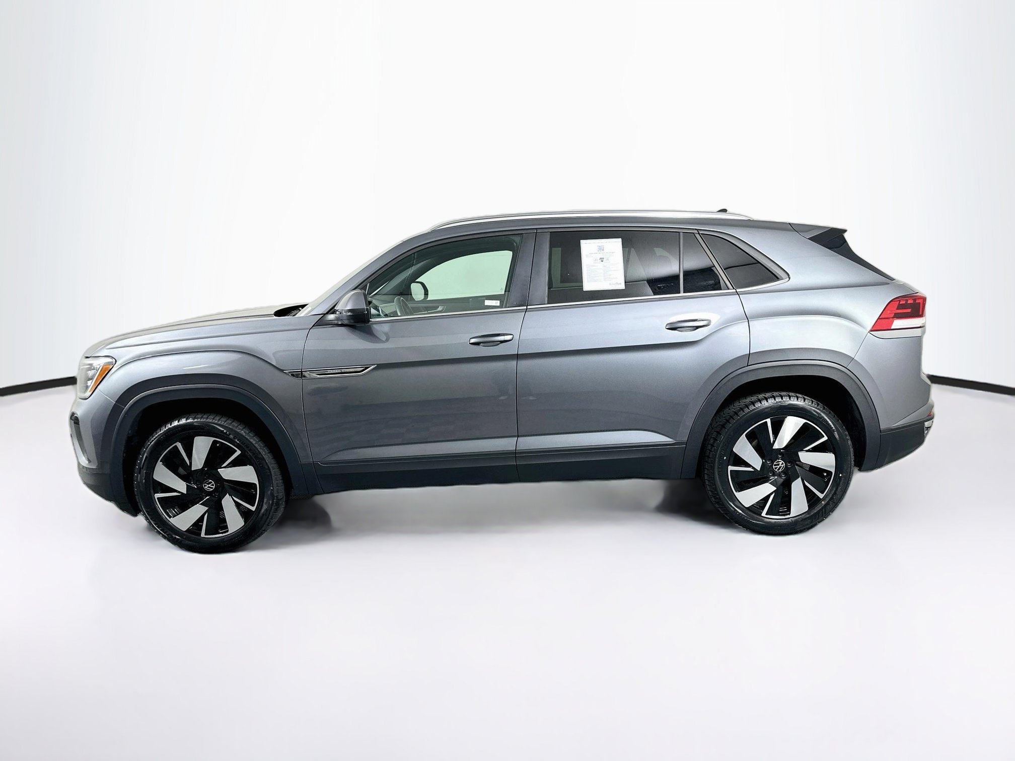 Used 2025 Volkswagen Atlas Cross Sport 2.0T SE w/Technology 2.0T SE w/Technology FWD