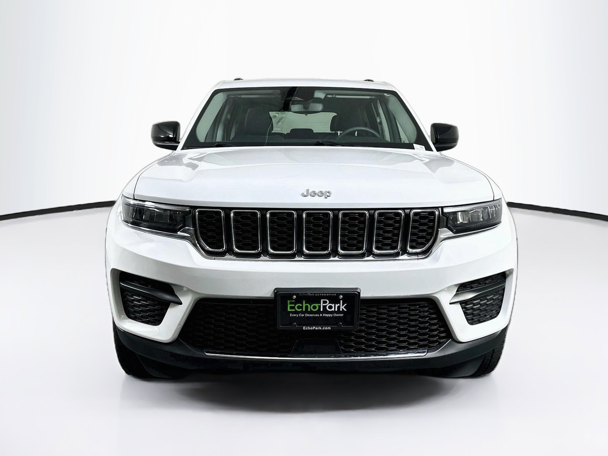 Used 2023 Jeep Grand Cherokee Laredo Laredo 4x4
