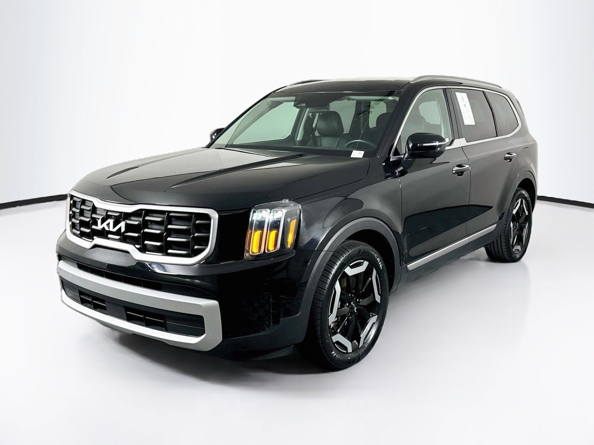 Used 2025 Kia Telluride S S FWD