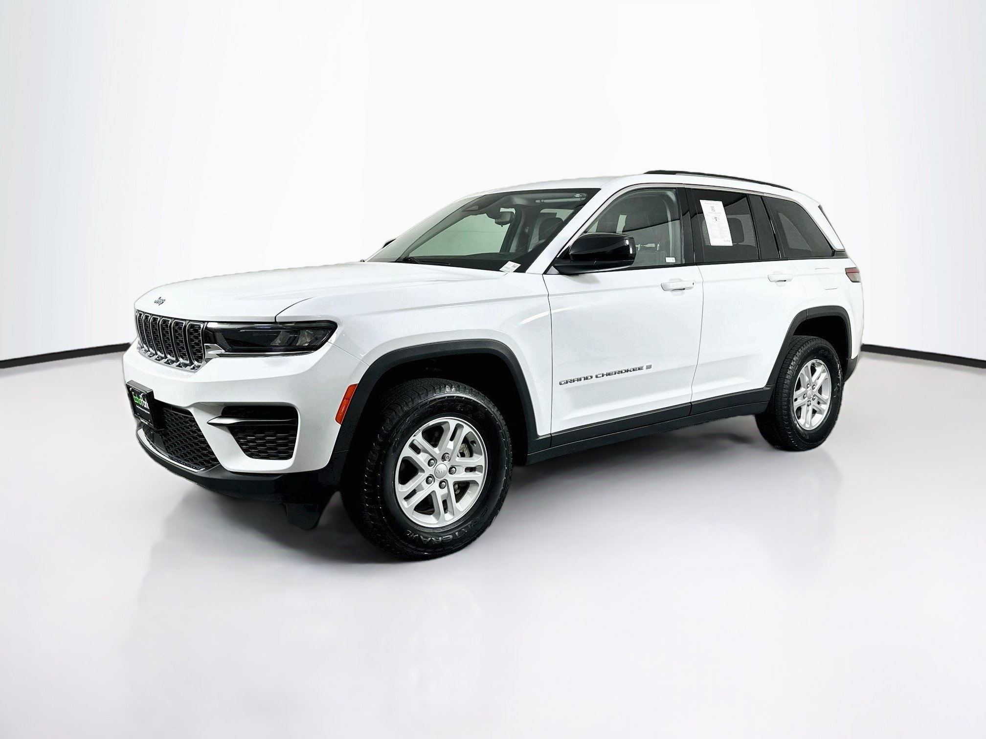 Used 2023 Jeep Grand Cherokee Laredo Laredo 4x4